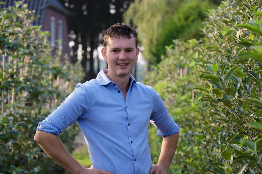 Contact mark 1024x683